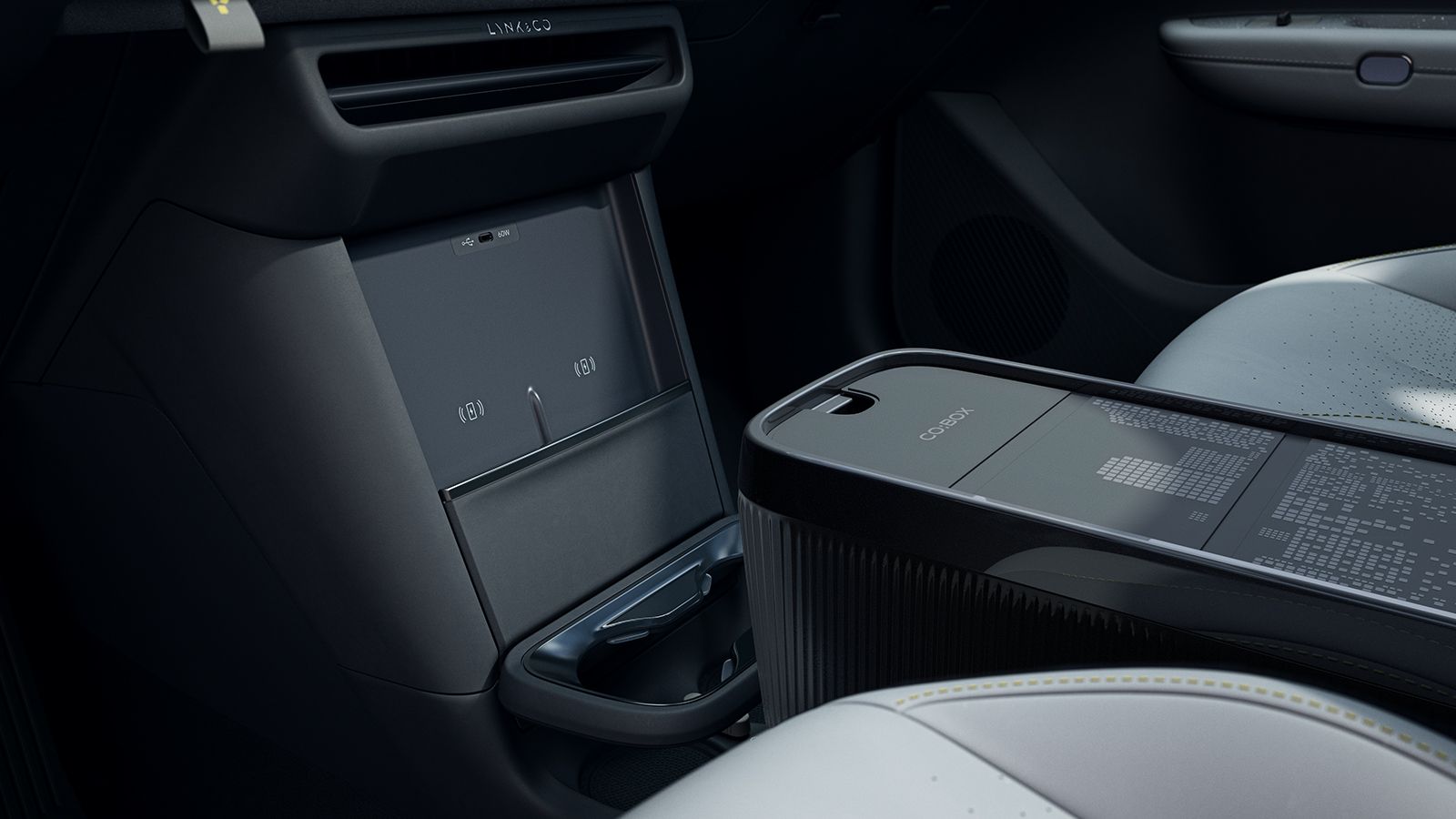 Το αναβαθμισμένο Lynk & Co 02 μπορεί να... χτυπάει παλαμάκια!   